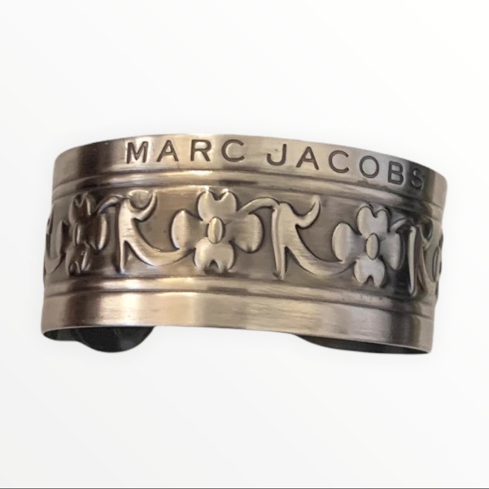 Marc Jacobs Textured Silver Floret Cuff